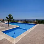 Villa Il Pino By Nomads - A Private Nature Retreat